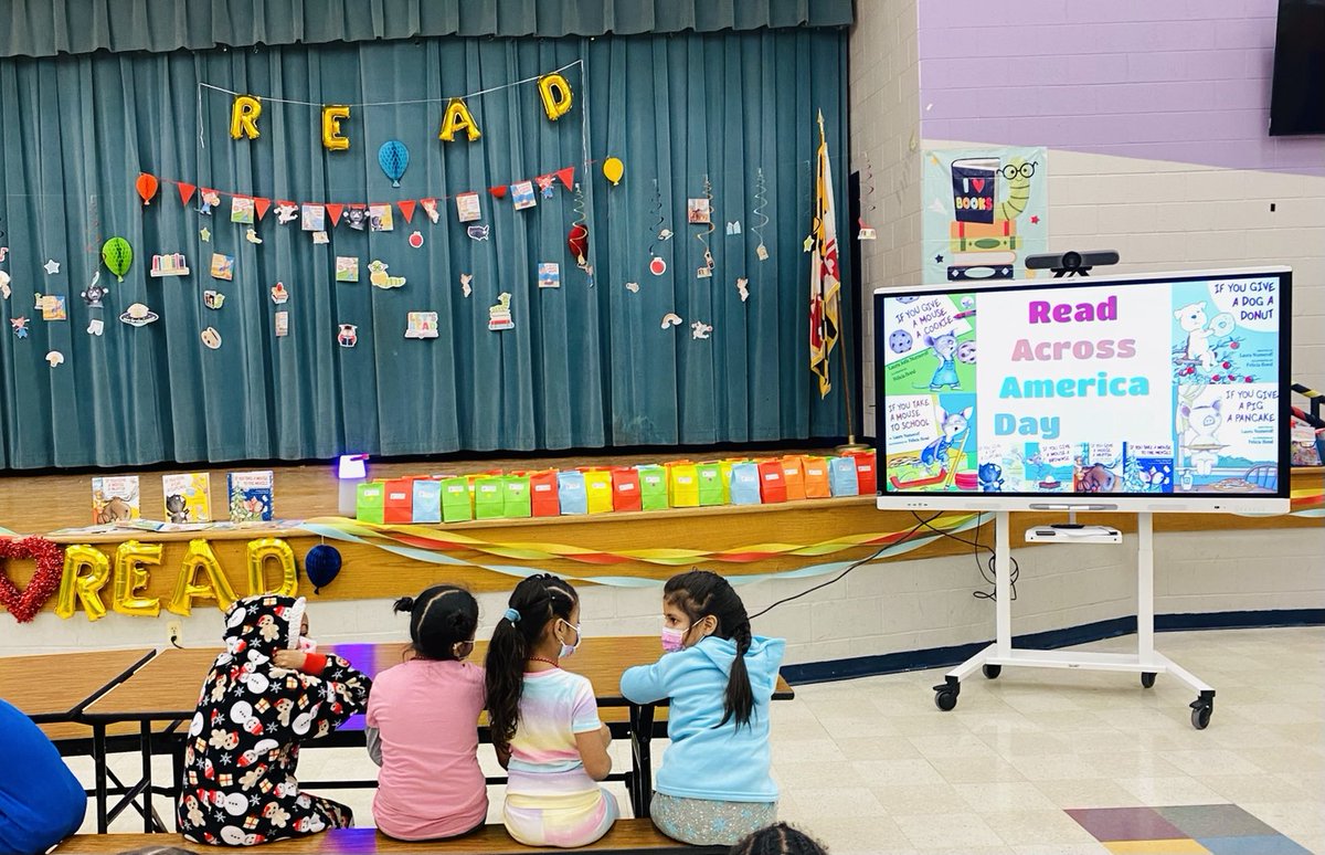 It’s reading time at WHA!