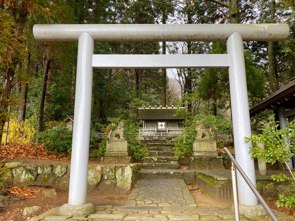 hirokonosho9's tweet photo. 『本住吉神社奥宮へ』

#住吉神
#和歌
#ワカ姫
#ムナカタ
#住吉大社
#祈りの地
#世界人類が平和でありますように

 https://t.co/0OZmkw2spd https://t.co/iL6Y4qtuHw