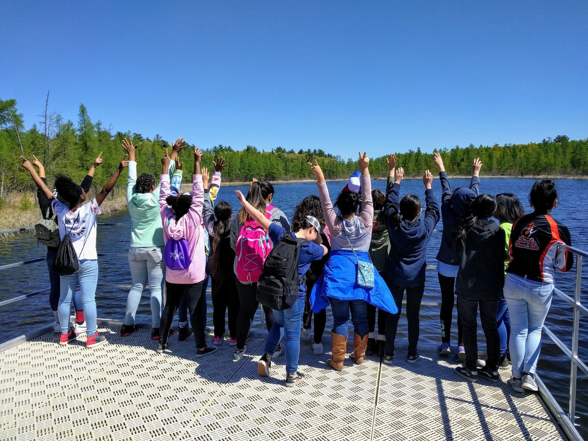 Do you have a passion for teaching &amp; #SciComm? Join the team <a href="/CedarCreekESR/">Cedar Creek ESR</a>! 
We are hiring an #Education &amp; #Community Engagement Specialist to connect learners of all ages w science &amp; the #environment <a href="/umncbs/">UMN CBS</a> <a href="/USLTER/">US LTER</a> <a href="/OBFSFieldBio/">OBFS Tweets</a> 
cedarcreek.umn.edu/ed
drive.google.com/file/d/107Kf00…