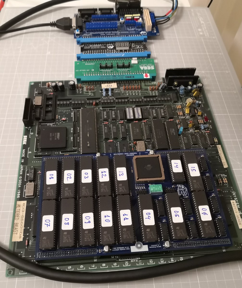 KabukiFlux's tweet photo. Hoy haremos un resumen de lo básico que necesitamos saber para tener nuestra primera recreativa original, a las 19:00 (18:00 en Canarias) en https://t.co/WvlgUxtSpJ #arcade #twitch #system16 https://t.co/02014g8KxC