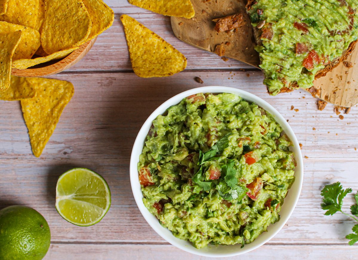cook_homey's tweet photo. Do you like guacamole?  🥑

This perfect avocado spread isn't just a great recipe for breakfast. It is also suitable as a quick and tasty dinner.

Recipe on : https://t.co/dtlXpfrDFP https://t.co/UezTti5Kb1