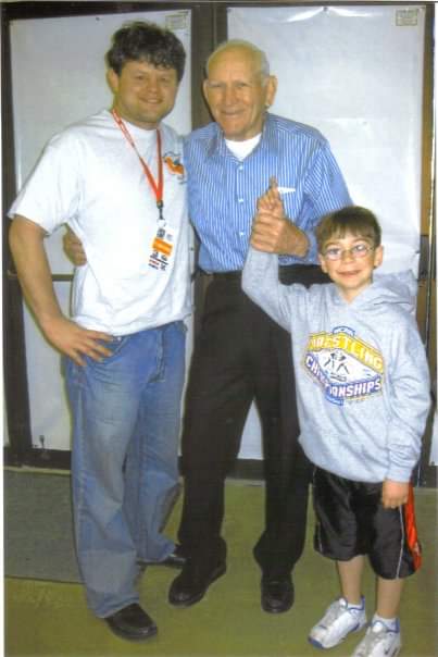 Wrestlingcardk1's tweet photo. Another throwback to Reno World's with the great Danny Hodge. Nicest tough man! A legend in every sense. He engaged and talked with you as if you were lifelong friends and demonstrated some great techniques for us. #hodgetrophy #dannyhodge https://t.co/pVKrwlBmjG