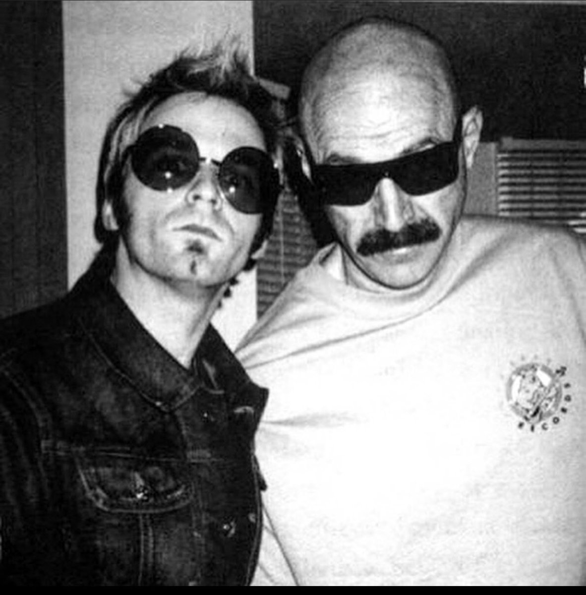 kevinmax's tweet photo. WBW singer &amp; bassist @tonylevin @MaggieLevin  #stereotypebe #kevinmax #muzikismagic https://t.co/2R4EY3OUVl