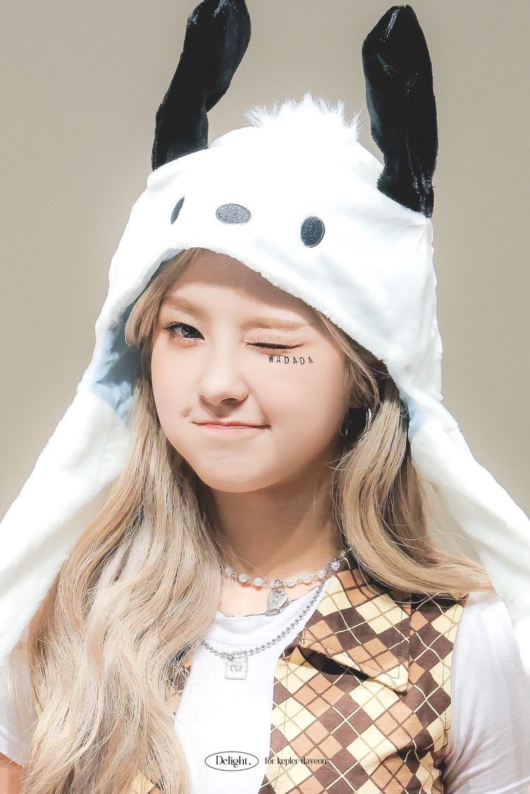 kepitxthinker's tweet photo. happy belated birthday to our ace kim dayeon! thank you for being such an amazing all-rounder and bringing so much joy to kep1er. we all love you so much <3 
#OurAceDayeonDay
#다연이의_스무살이_봄햇살처럼_따스하길
#ダヨン20歳だよん https://t.co/3me9nibWux