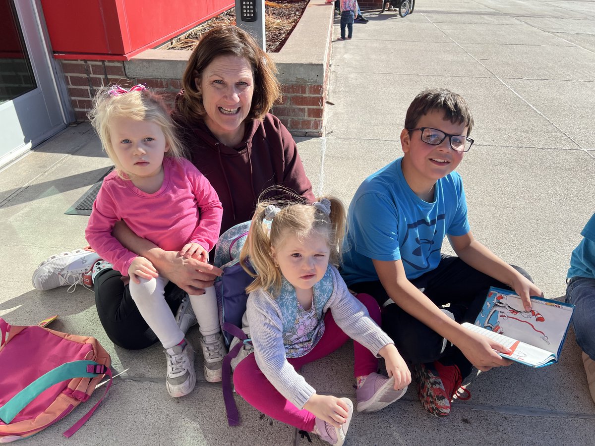 BC_Cardinals's tweet photo. The elementary was very excited to have our middle school students read a book with them on Monday to Kickoff Read Across America Week! #ReadAcrossAmericaWeek #bcesrocks https://t.co/9qIi8f1t9o