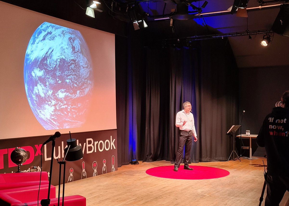 Kai Davis 🌊🚀🌳🐋♻️ (@iow_kai) on Twitter photo Really enjoying listening to Dr. Adrian Gill talk at <a href="/TEDxLukelyBrook/">TEDxLukelyBrook</a> today. 🌱
#Thefutureofenergy
#TEDxLukelyBrook Really enjoying listening to Dr. Adrian Gill talk at <a href="/TEDxLukelyBrook/">TEDxLukelyBrook</a> today. 🌱
#Thefutureofenergy
#TEDxLukelyBrook
