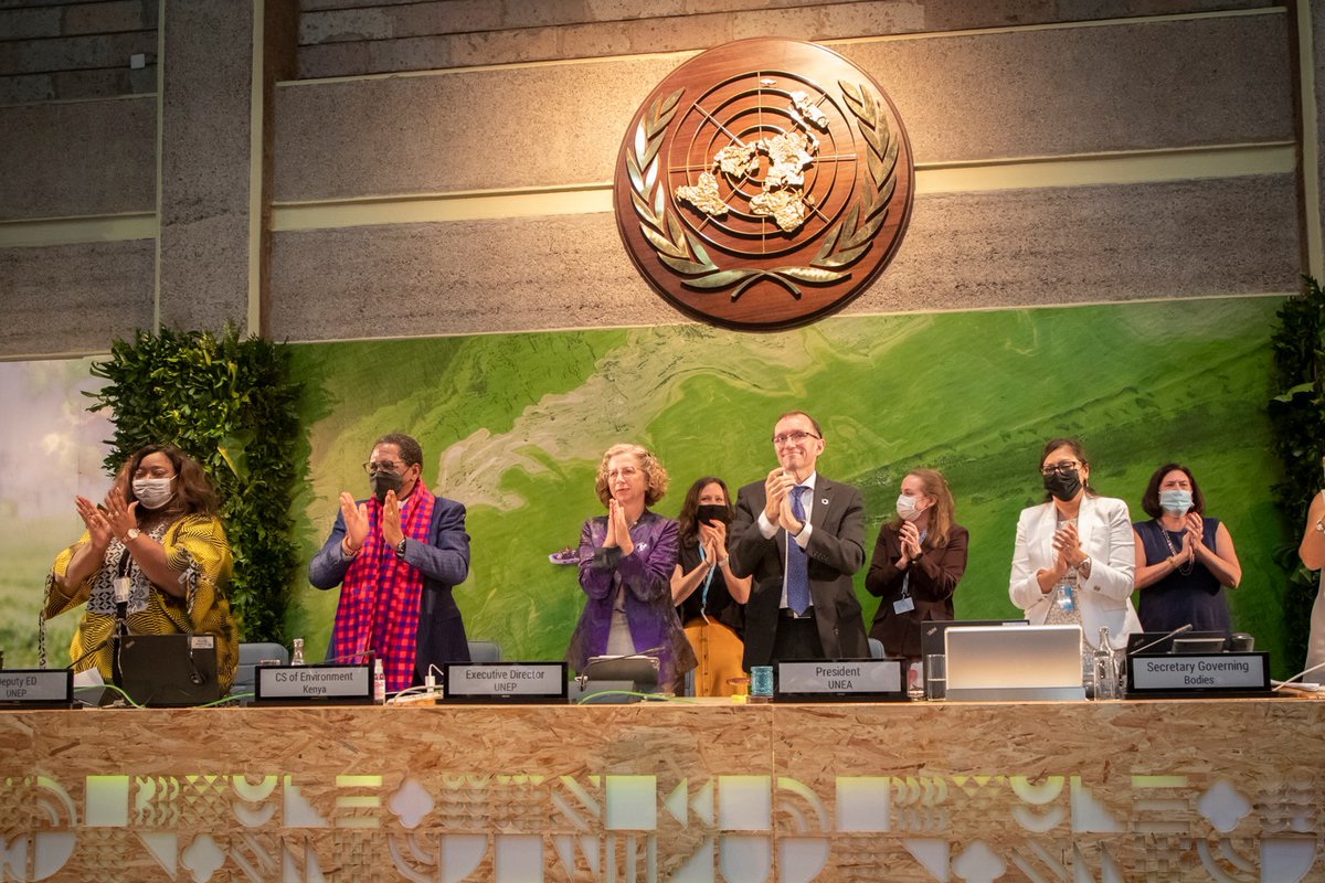 andersen_inger's tweet image. Bravo!! At #UNEA5 we have just gavelled the resolution paving the way for global action to #BeatPlasticPollution. The most important environmental deal since the Paris accord. The work starts now! Huge congratulations to Member States.