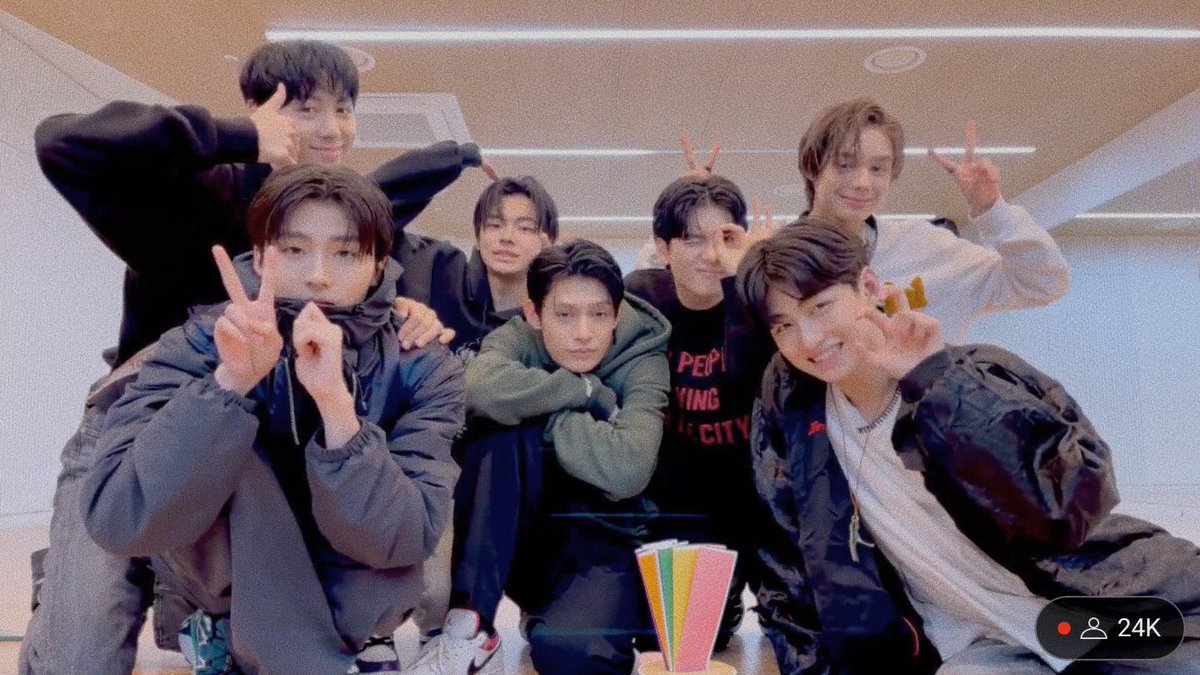 leopouts's tweet photo. 03.02.22 - #TraineeAFirstOT7Live

💌: drop your @ if you witnessed @trainee_a ‘s first ever OT7 live !! I will bookmark this for memories! <3 https://t.co/rKEMhHZsaW