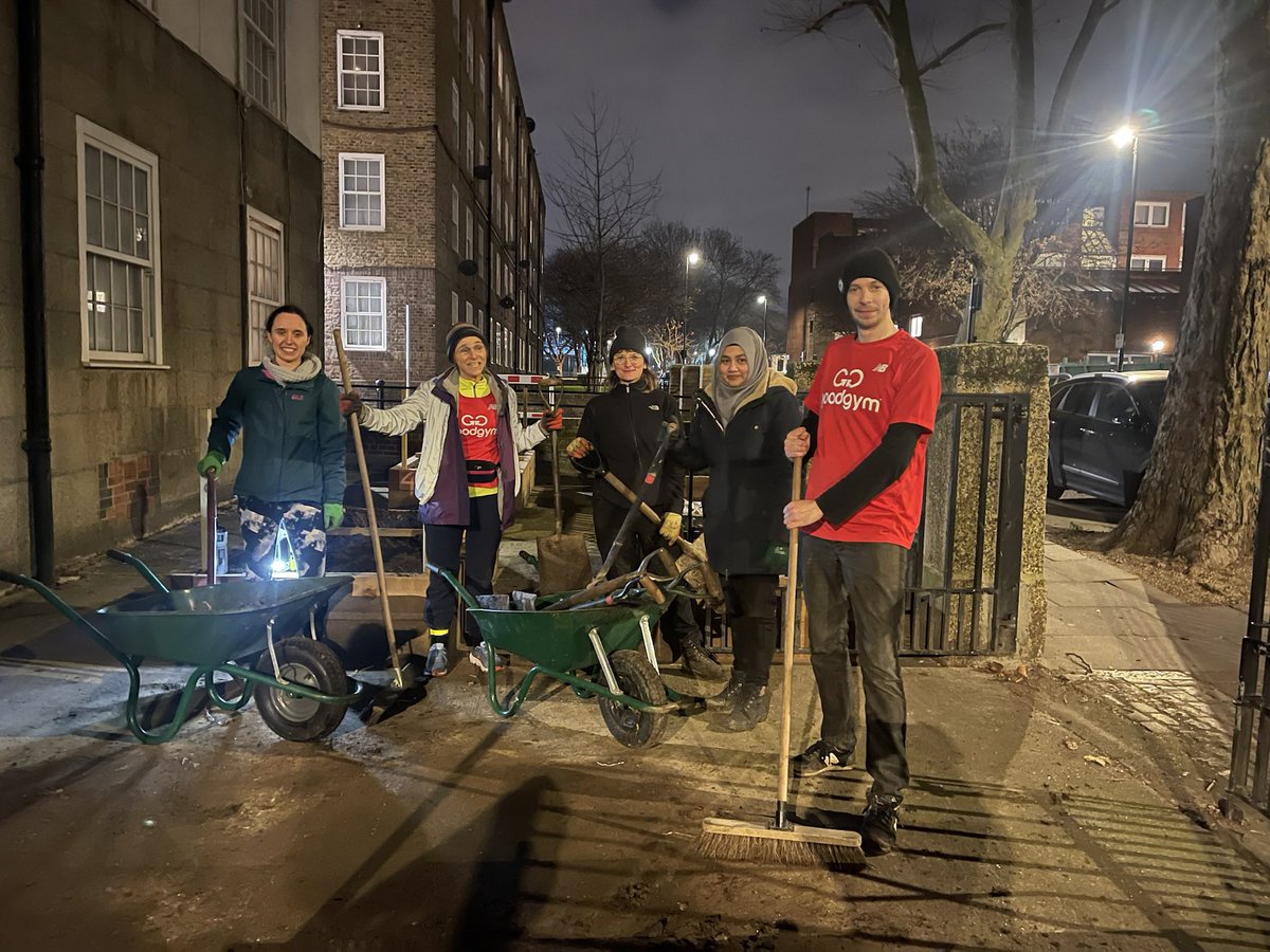 Tonight we’re heading to the Story Garden to help fill a skip and tidy the garden. Still time to sign up to@get fit and do good bit.ly/3sxZZYA