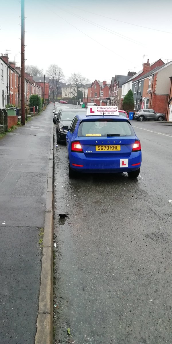 hobohack's tweet photo. Fed up with driving instructors parking illegally in permit only zone. I know they have to learn but if instructors ignore road signs what hope is there for students. This one got out of his car to argue he was in his rights, leaving student in charge of running car. @dvsagovuk https://t.co/Yj1pSFNSow