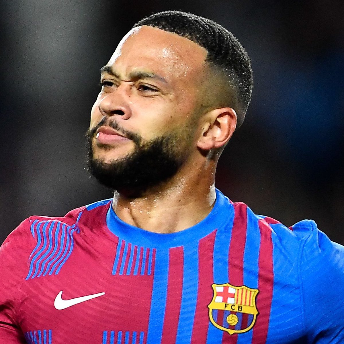 BlazquezFont's tweet image. 🗣Memphis Depay: “Xavi Hernández ha cambiado nuestra forma de entrenar y ahora tenemos más disciplina. Todos estamos involucrados con el equipo y se nota que la defensa rival no sabe cómo pararnos”. #FCBarcelona