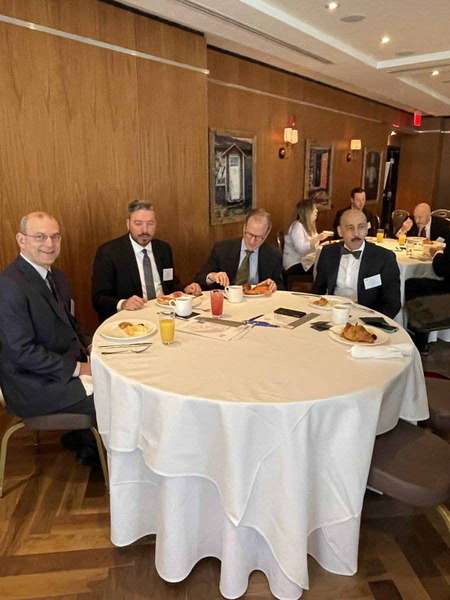ohiobankers's tweet photo. Ohio bankers are ready to hit Capitol Hill to lobby on behalf of all Ohio financial institutions. Itβs great to be back in person! #DCFlyIn22 https://t.co/YwOrb3pQjV