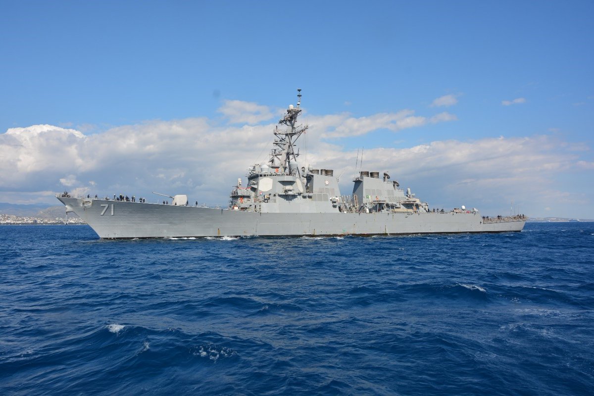 .@USNavy destroyer #USSRoss enters Limassol 🇨🇾 Feb 26. Ross is with the @French_CSG for their #Clemenceau22 deployment in the Mediterranean. 

With European and @NATO partners by its side, the French CSG is contributing to security in the region. 

#WeAreNATO #StrongerTogether