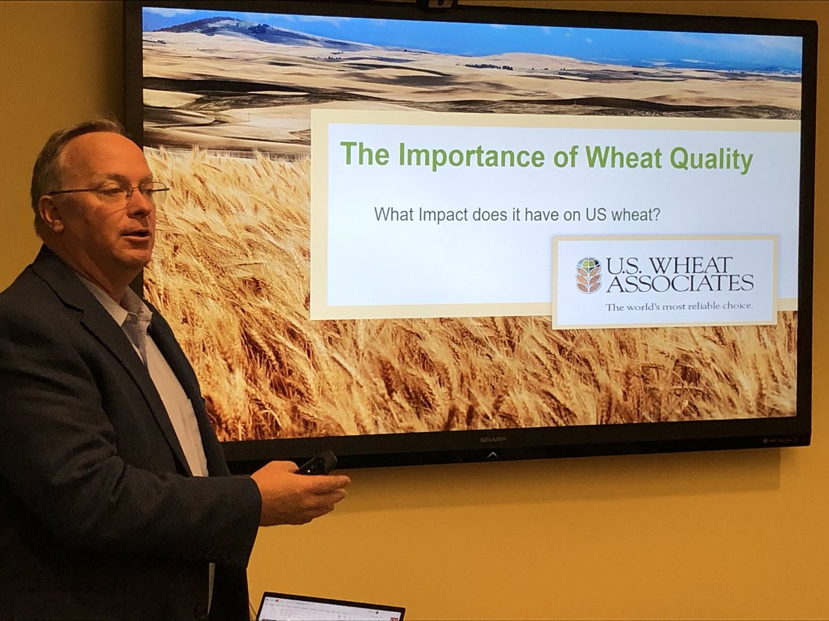 EdmondBonjour's tweet photo. OALP hearing from Mark Fowler at U.S. Wheat Associates. Wheat quality starts at the breeder then the producer. The top wheat exporting countries, in order, are EU, Russia, Australia, Ukraine, and U.S. Globalization concerns include food safety, traceability, consumer awareness. https://t.co/RLln0BkqC3