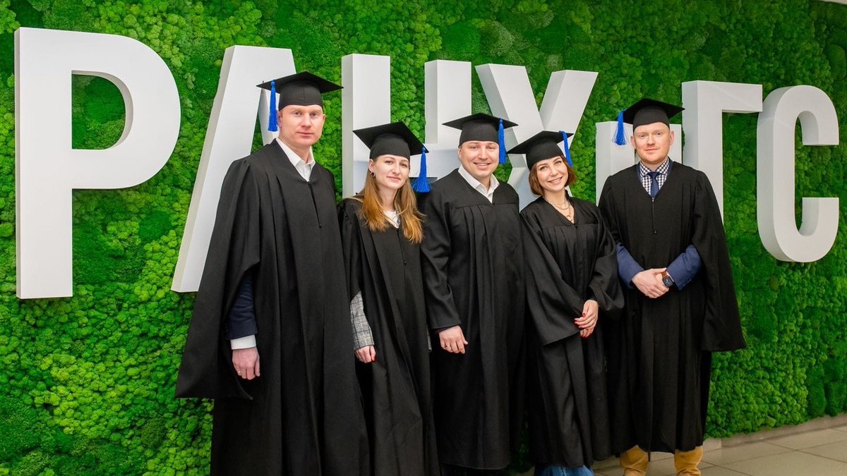 Слушатели программы «Современное государственное управление» защитили итоговые проекты.
vk.com/wall-5398_33245