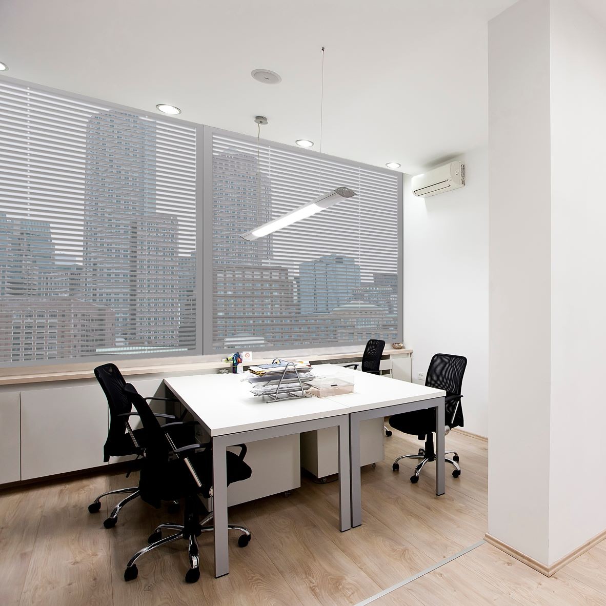BetweenGlassBlinds - The first glass encased operable blind unit in the industry to pass the Insulated Windows Large Missle Level D and E Testing!!! PATENT PENDING...
loom.ly/0f8JuLw
.
.
.
#PrivacyGlassSolutions #privacy #architects #BetweenGlassBlinds