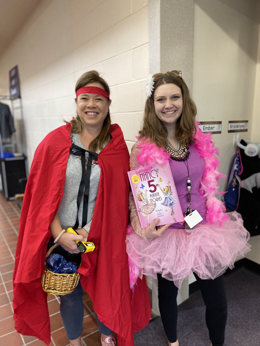 ⁦<a href="/MyWindyHills/">WindyHillsElementary</a>⁩ celebrating #ReadAcrossAmerica with some visits from some book characters! L