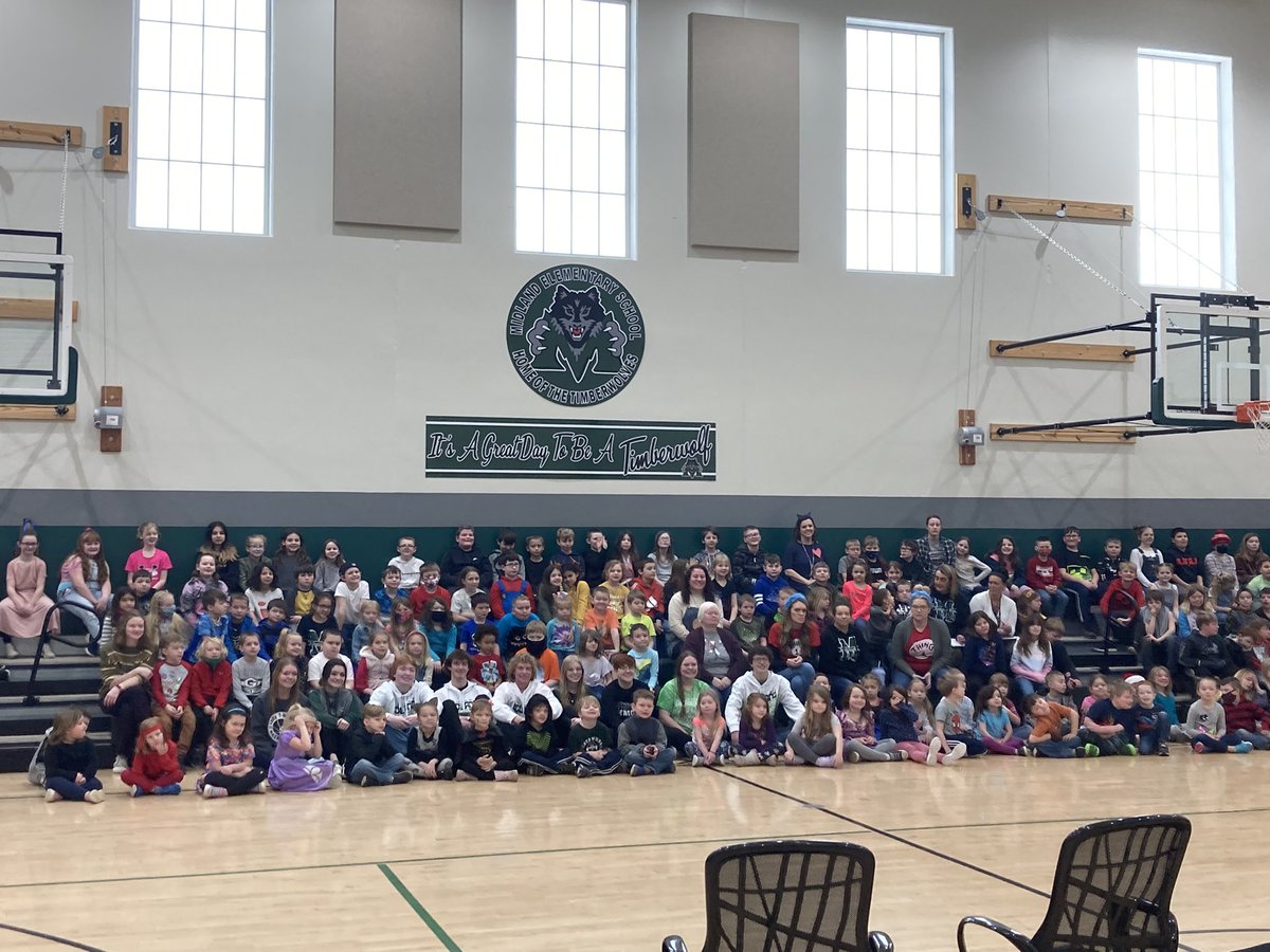 MrJsams's tweet photo. Thank you to Tj, Ryan, Reghann, Alexis, Billy, Kami, Brady, Junie, and Delency Midland High School for talking to our students today about what it takes to play basketball in high school and all the things they have to do to be ready for the season! They did great! #twolves7pride https://t.co/TWCa1s4QgS