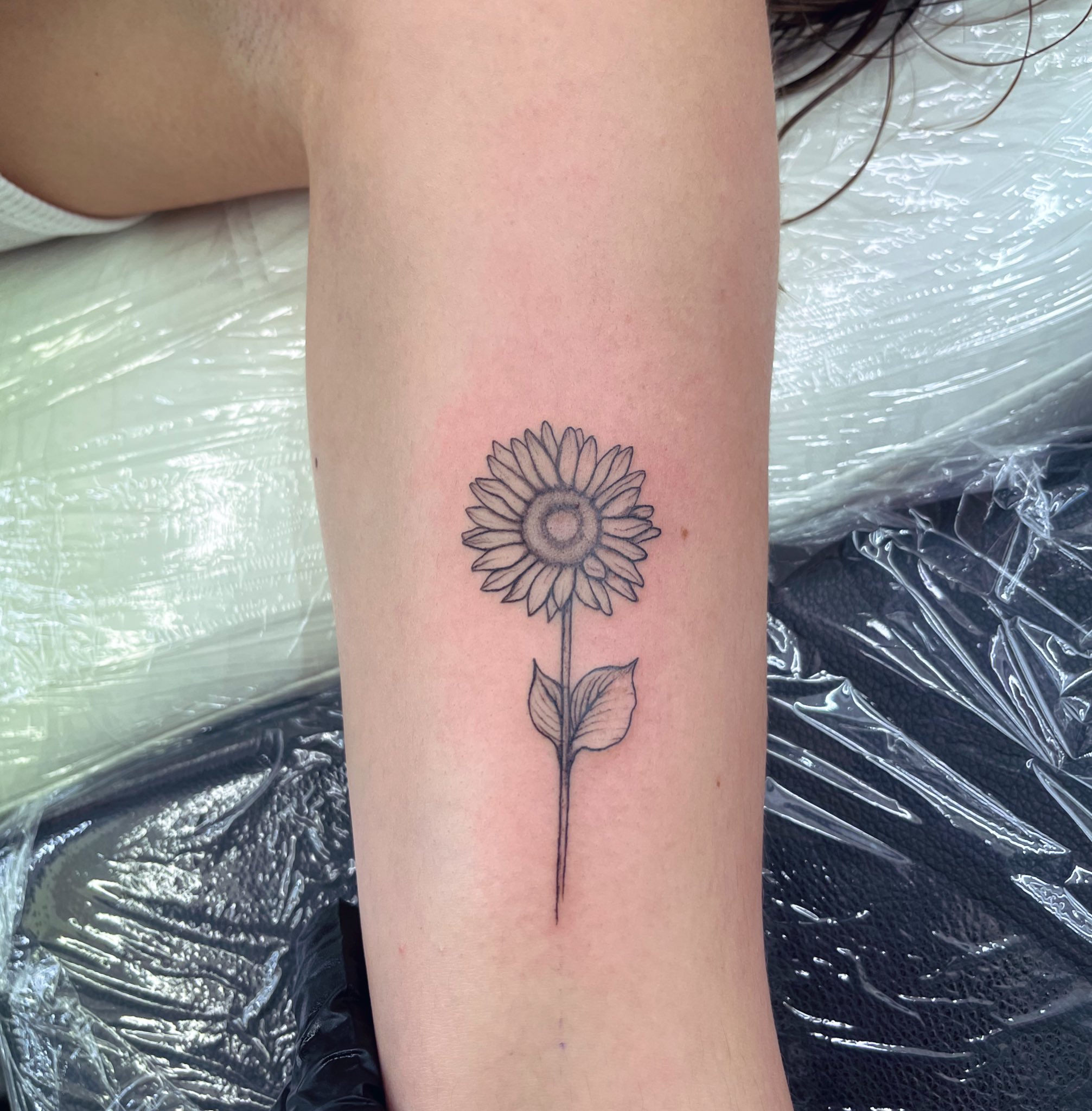 40 Fantastic Sunflower Tattoos That Will Inspire You To Get Inked   TattooBlend