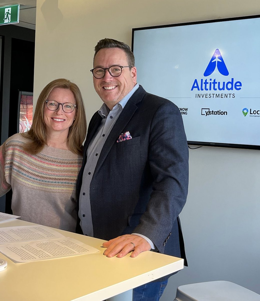 onlinetraining's tweet photo. Lisa and @ChrisLaBossiere are ready to speak at the @MentalHealthAB Annual Breakfast, bright and early! We Know Training and Altitude Investments are so proud to support #MentalHealth in our communities. 

#HealthyMindsMatter #MentalHealthAwareness https://t.co/uBpQ6v8qSu
