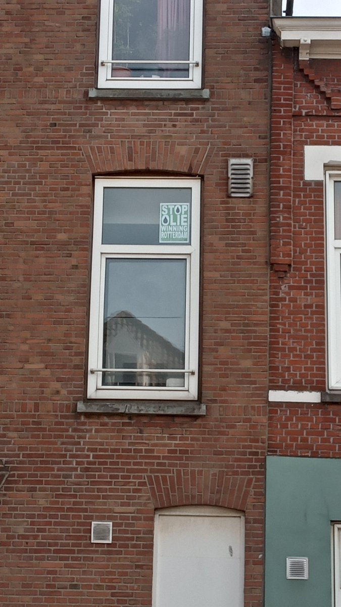 Stop Oliewinning Rotterdam <a href="/GeenolieuitRdam/">Stop Oliewinning Rotterdam</a>