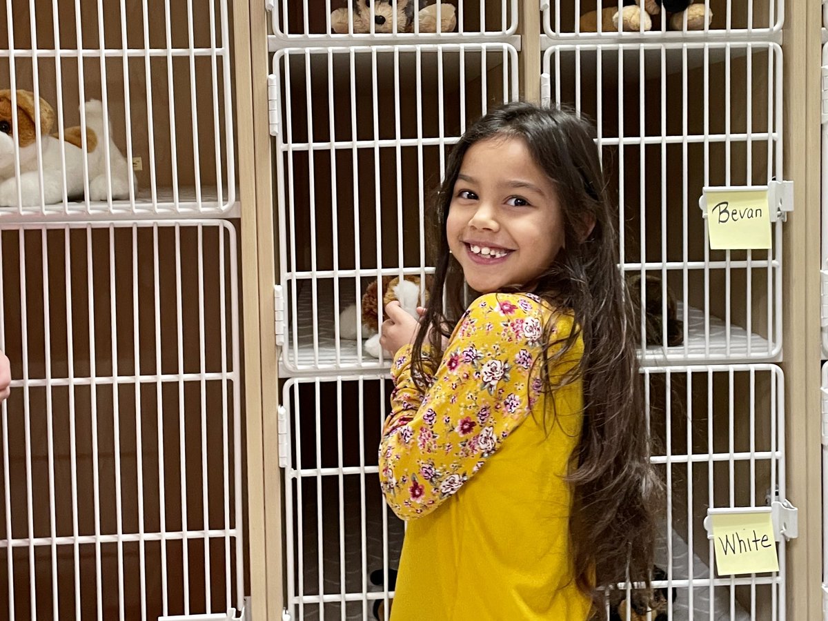 OJRSD's tweet photo. Students at @OJRSDEC had an eventful morning adopting puppies for One Book, One School today! We hope you enjoy your new furry friends as you read Fenway and Hattie! #OwenJAllTheWay #ECStrong #ReadAcrossAmericaDay https://t.co/b87PH6pT2h