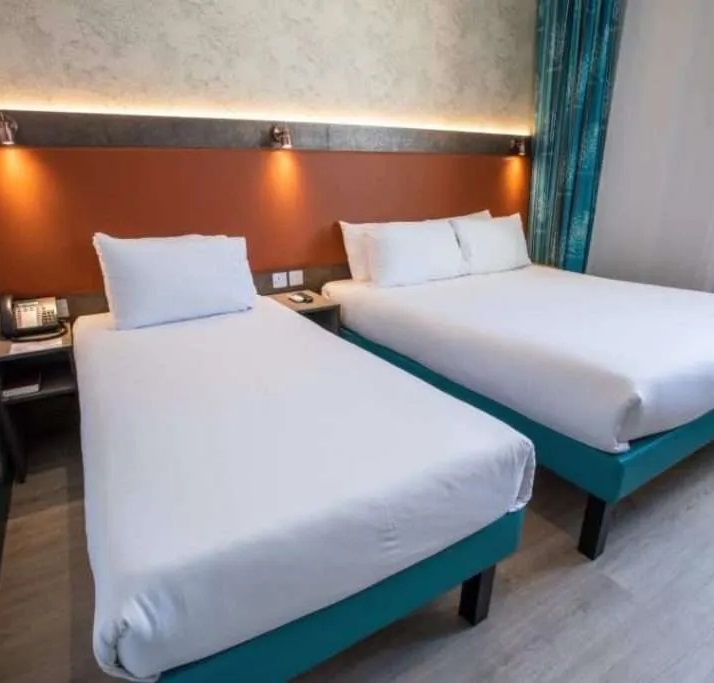 Our larger family rooms are perfect for everyone to stay together.

#Temporaryhousing #Longerstay #Emergencyaccommodation #localauthority #London #Hotels