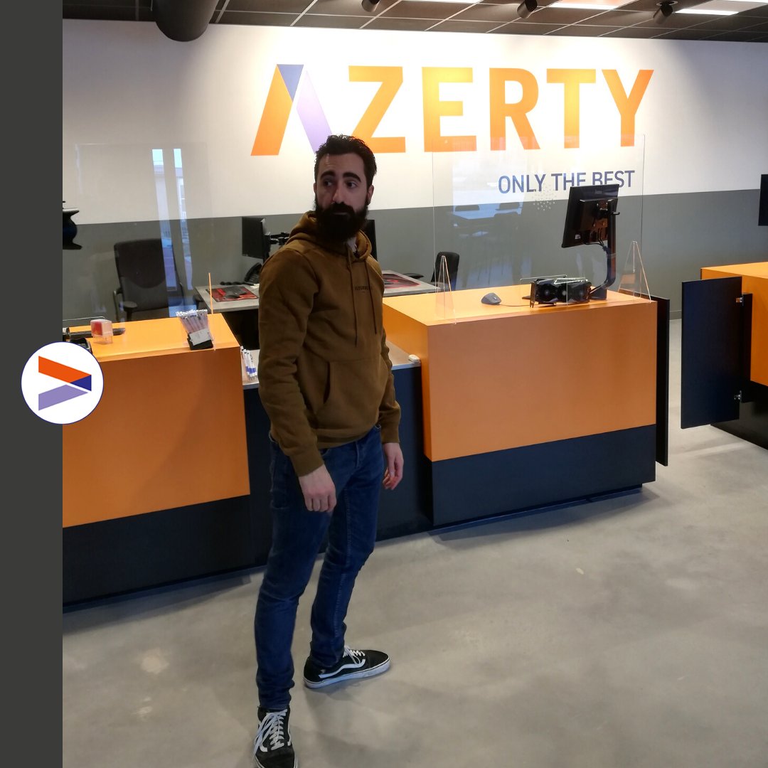 Azerty_nl's tweet photo. Je hebt ze vast al gezien, de nieuwe @OfficialMorrog systemen. Morrog kwam persoonlijk bij ons de nieuwe systemen testen en de video daarvan staat nu online!
>> https://t.co/LscTh3SEkH
#Azertynl #MSI #Morrog #Games #GPU #Cpu #pc #PCgaming #PCgamer #GamingPC #PcBuild https://t.co/VAsD7OSNC1