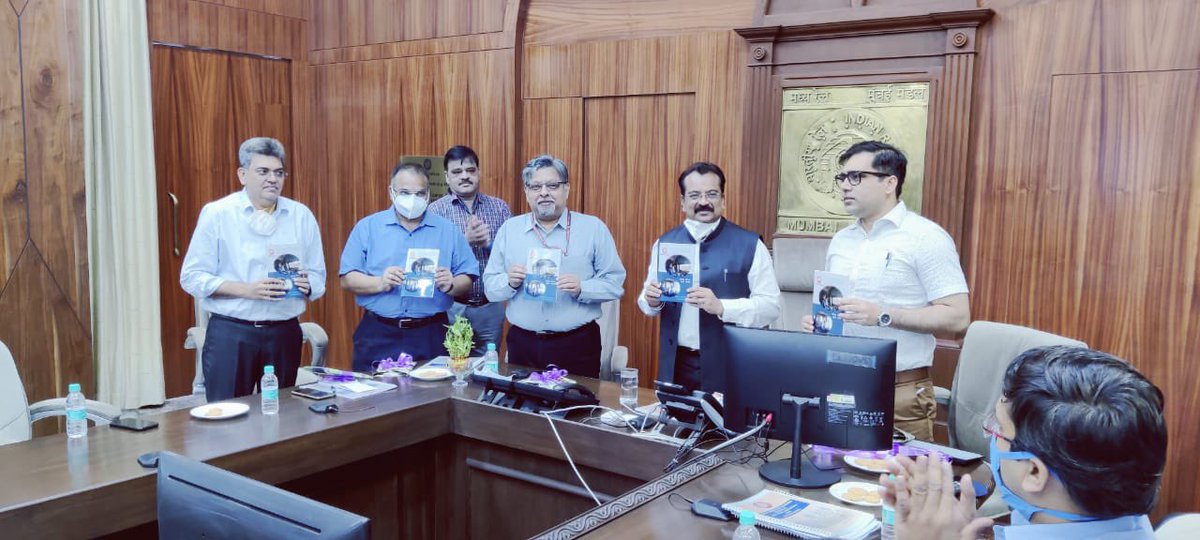 A Handbook on Safety Inspections Released by ED PG ,Rly board Shri Vivek Srivastava and DRM Mumbai Shri Shalabh Goel along side ADRM’s and SR DSO Mumbai.
#SafetyFirst #SafetyMatters