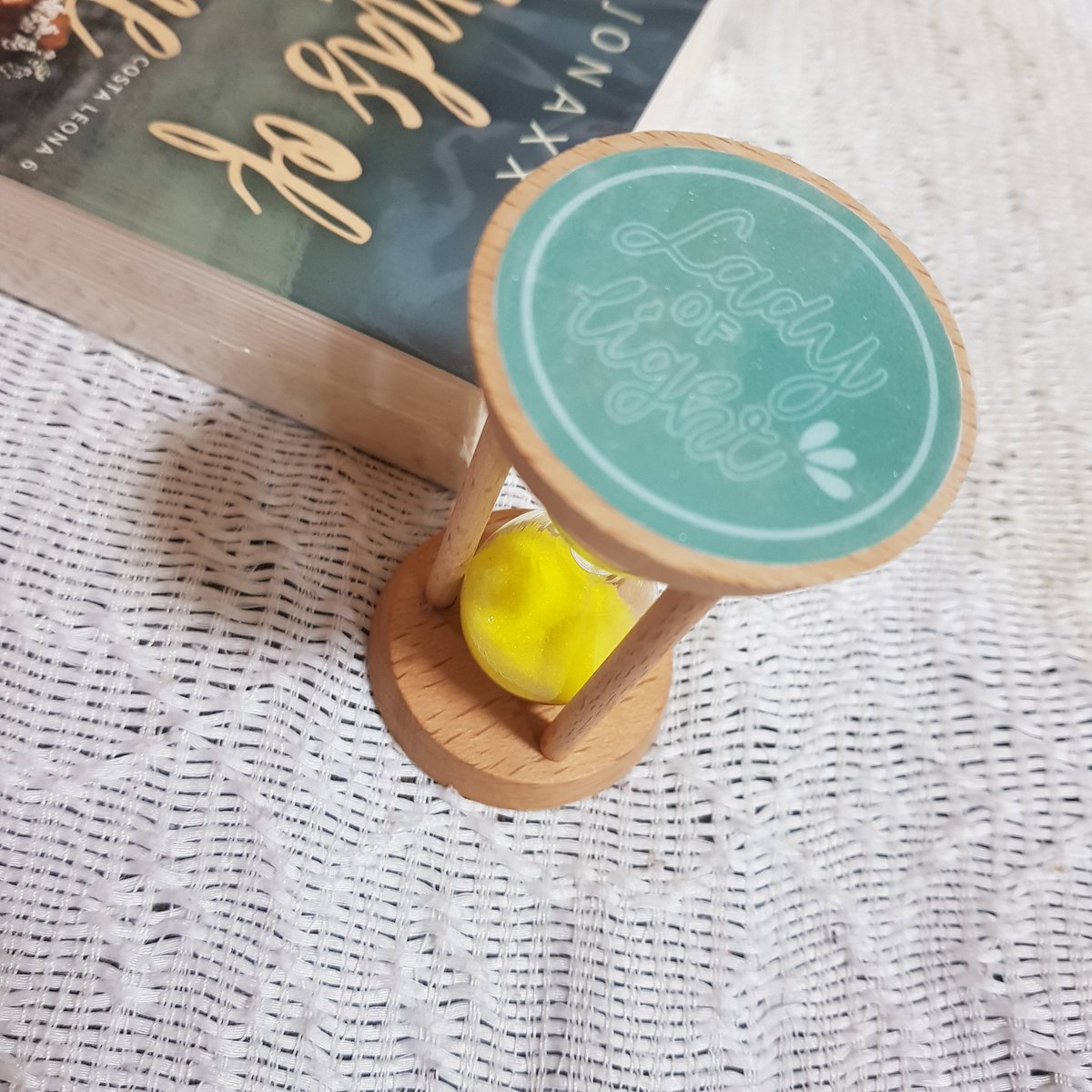DreamersShpp's tweet photo. Actual photos of our hourglass.

Grab this for 350 php, but it will be on sale later 😉 https://t.co/itECXGtB4Y