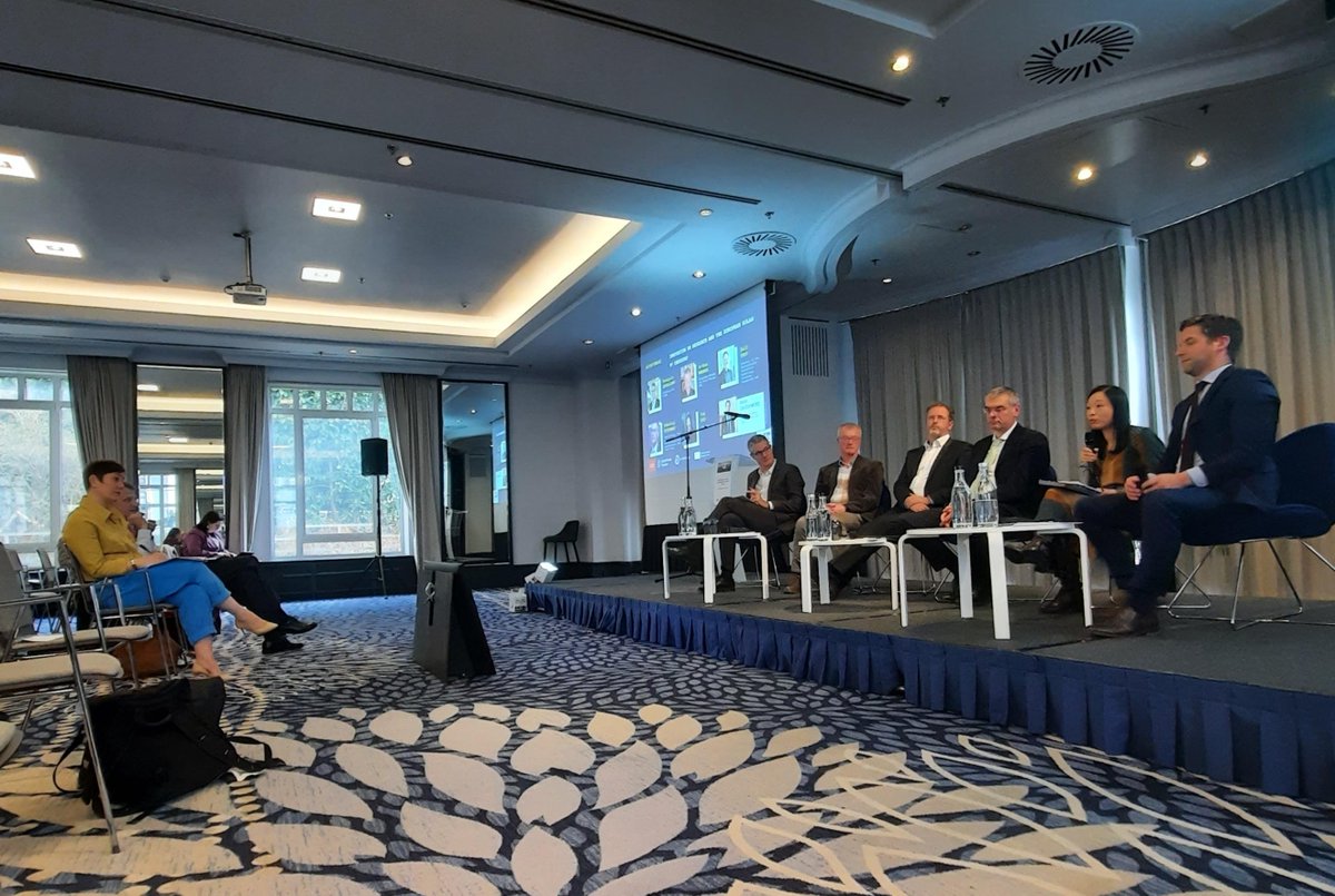 SolarPowerEU's tweet photo. Yun Luo, from #ROSISolar:
"We have industrial legacy in Europe & have to make use of that... call for collaboration to secure the raw material supply in 🇪🇺 ... we need to stay persistent." https://t.co/3HJTkcnRtO