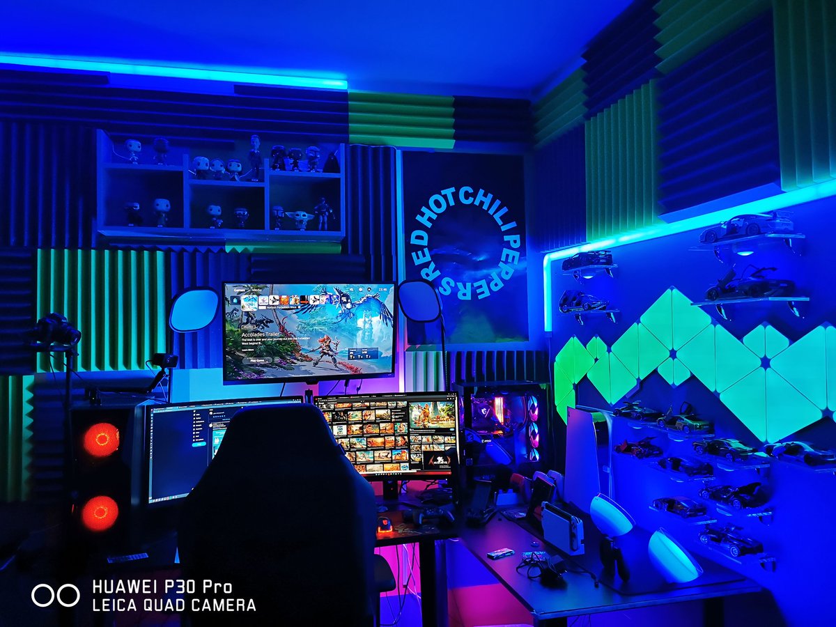 Kuzurye's tweet photo. # view of pleasure ๐
#gamingroom #gamingsetup #mycave #gaminglife #lightsup #setupgoal #setupinspirations #p30prophoto #Poland https://t.co/nAmDHAS2Cu