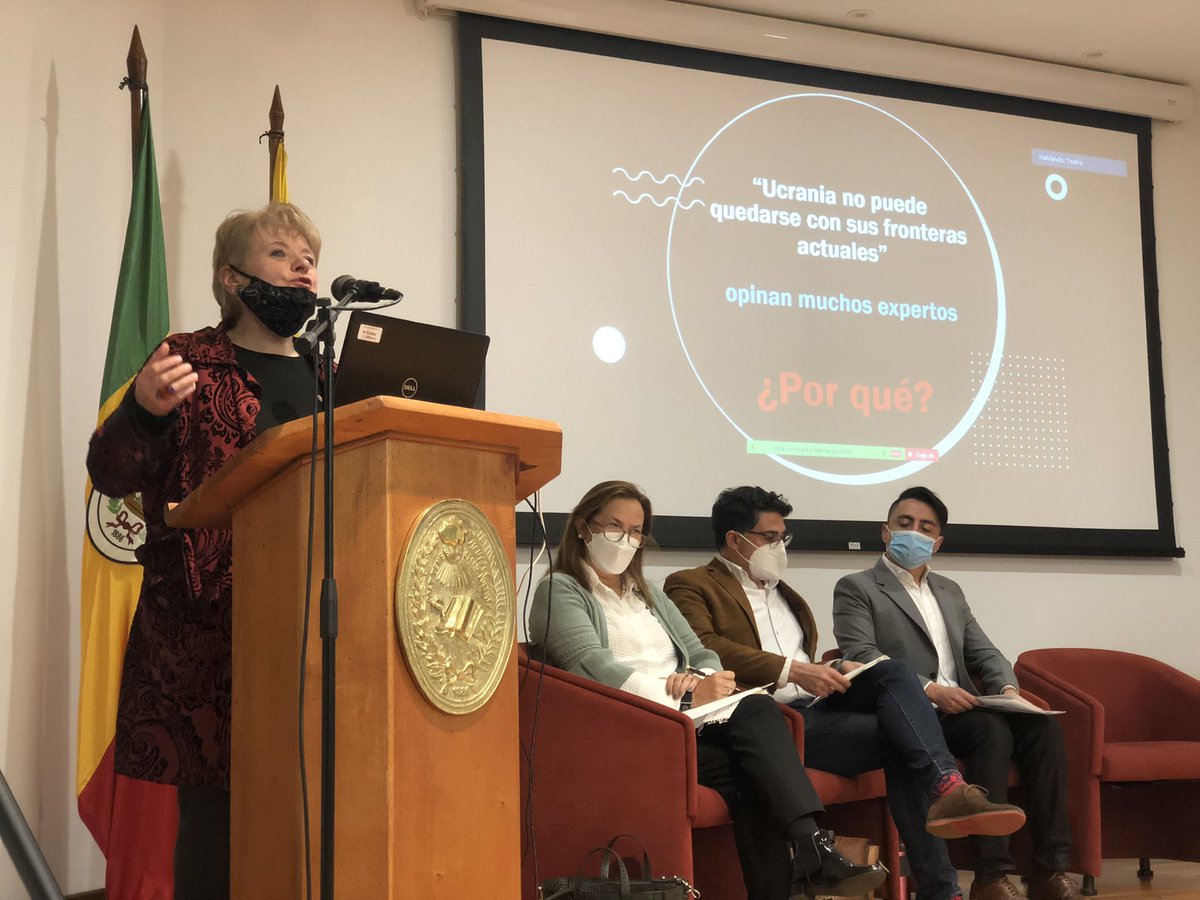 UExternado's tweet photo. 🎙🇺🇦 A esta hora inicia en @UExternado el foro: "Guerra en Ucrania: un desafío a la Comunidad Internacional", moderado por  María Teresa Aya y Bernardo Vela.           

Siga la transmisión en vivo aquí 👉🏻 https://t.co/z0bkkK4Yit https://t.co/25NZckqmlj