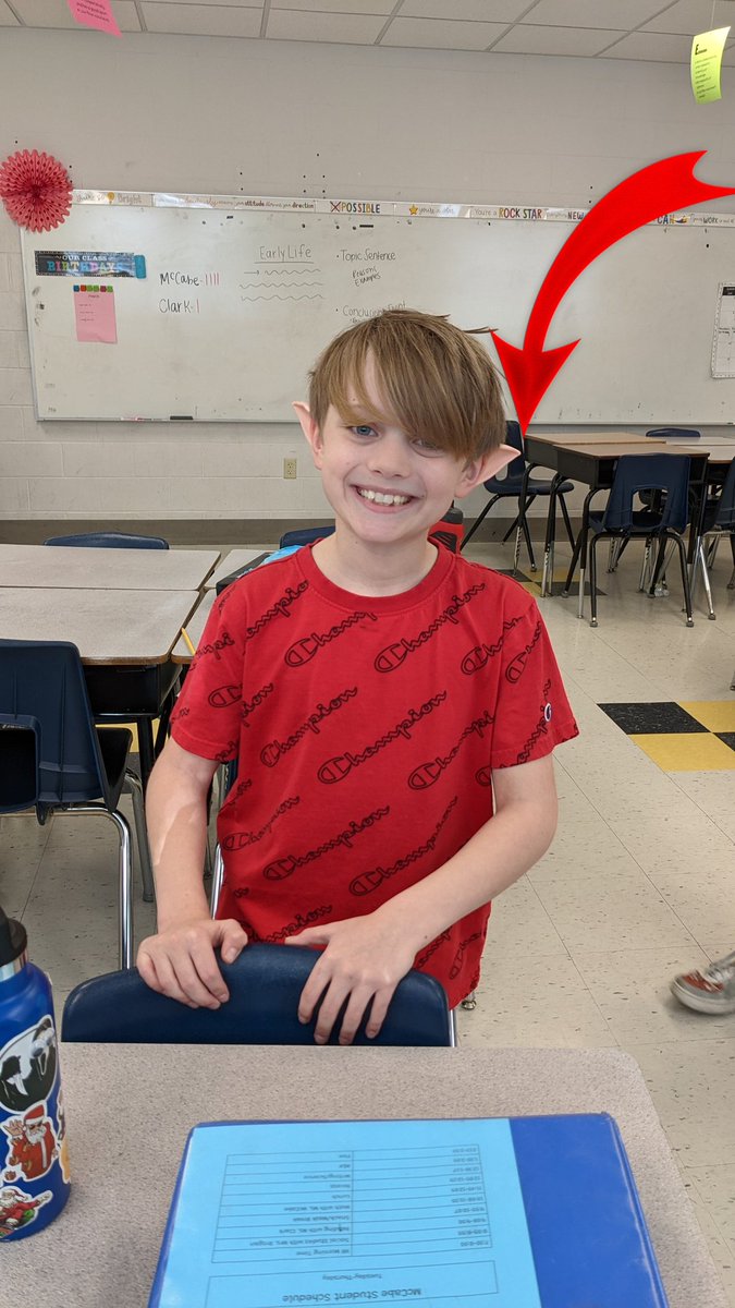 watsnuwithu's tweet photo. We have the luck of the Irish in our classroom, today, complete with Leprechaun ears. 🍀
#MurraySchools https://t.co/aUPwJijwLz