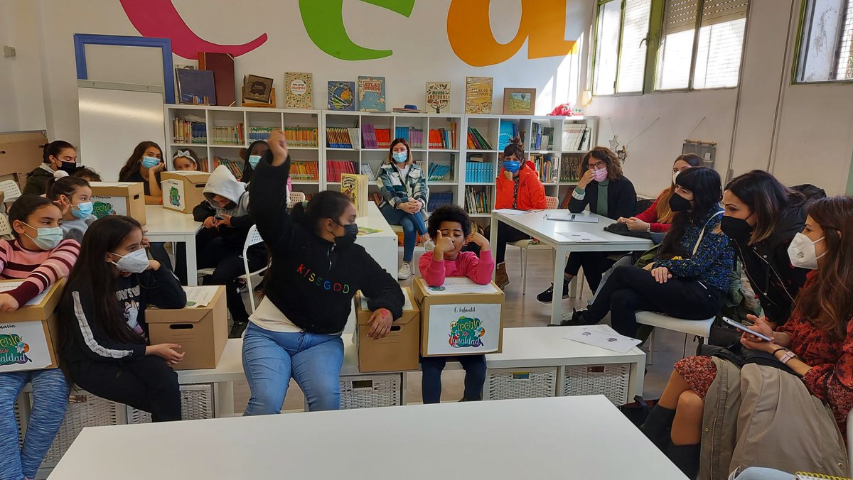 Terminan las primeras sesiones formativas en el <a href="/CPRamiroSolans/">CEIP Ramiro Solans</a>  Gracias por compartir con nosotras vuestra esencia. ¡Nos vemos pronto! #mirayactúa