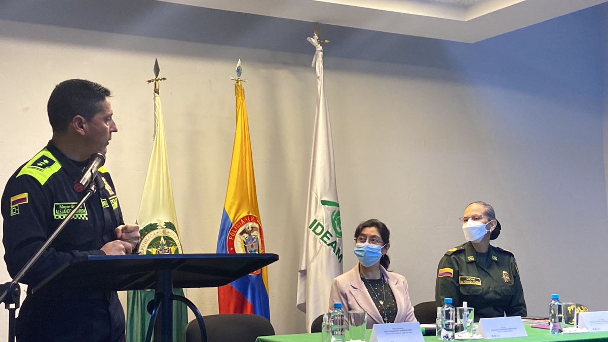Carabineros de Colombia tweet media