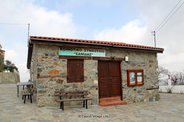 photosofcyprus's tweet photo. The Sanida Village Community Council Offices #cyprus #sanida #limassol #village #architecture #doors #history #travel https://t.co/laMChL1B3E