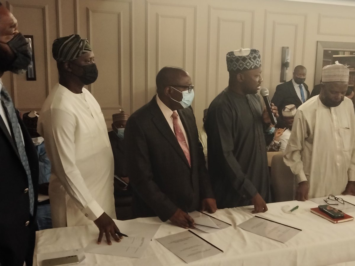 Signing of a Memorandum of Understanding between State Drug Management Agencies and Pharma Companies under the Pharmaceuticals Manufacturers Group of the Manufacturers Association of Nigeria. #SupplyChain #supplychainmanagement #logistics #procuremenr