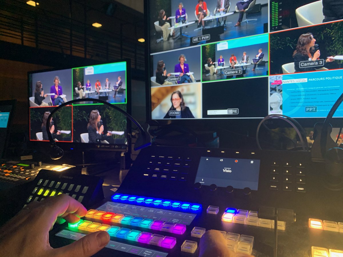 webcastors tweet media