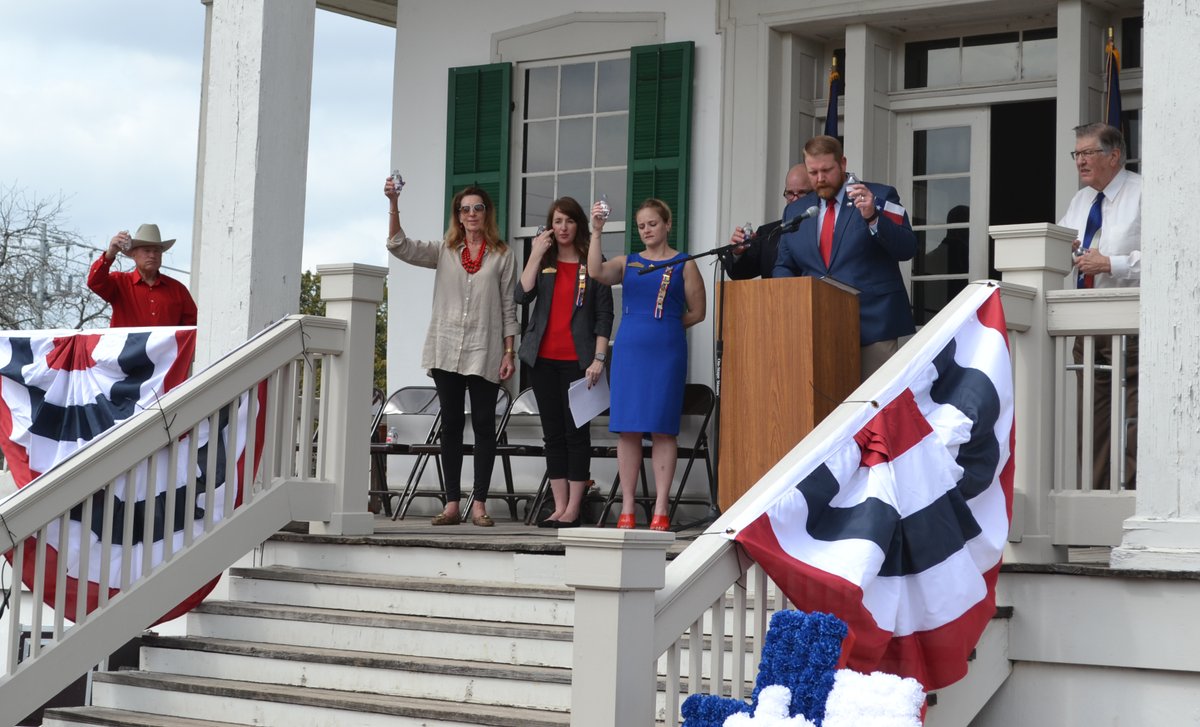 SeguinCityHall's tweet photo. Happy Texas Independence Day! We're ready for the Toast to Texas event today at 1:30 pm at the Sebastopol House. Be sure and join us! #seguintexas #ToastToTexas #SeguinTexas https://t.co/yeYvDvtCuU