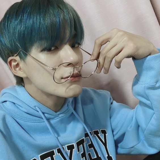 kung ang english ng kotse ay car, bakit ang pogi ko?