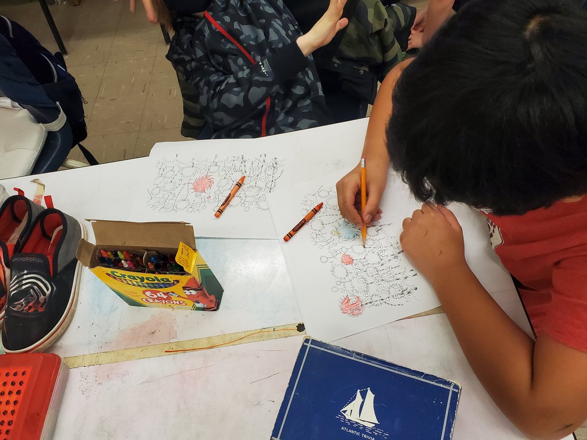MrToddBoak's tweet photo. Keeping busy during indoor recess this morning! https://t.co/QwwwxEtCJI
