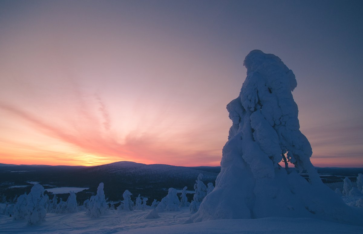 Tänään tapahtui vakava sairaskohtaus Etelärinteillä, joka johti asianomaisen menehtymiseen tapahtumapaikalla. 

Otamme osaa perheen ja omaisten suruun. Toivomme heille voimia ja rauhaa surun käsittelyyn.