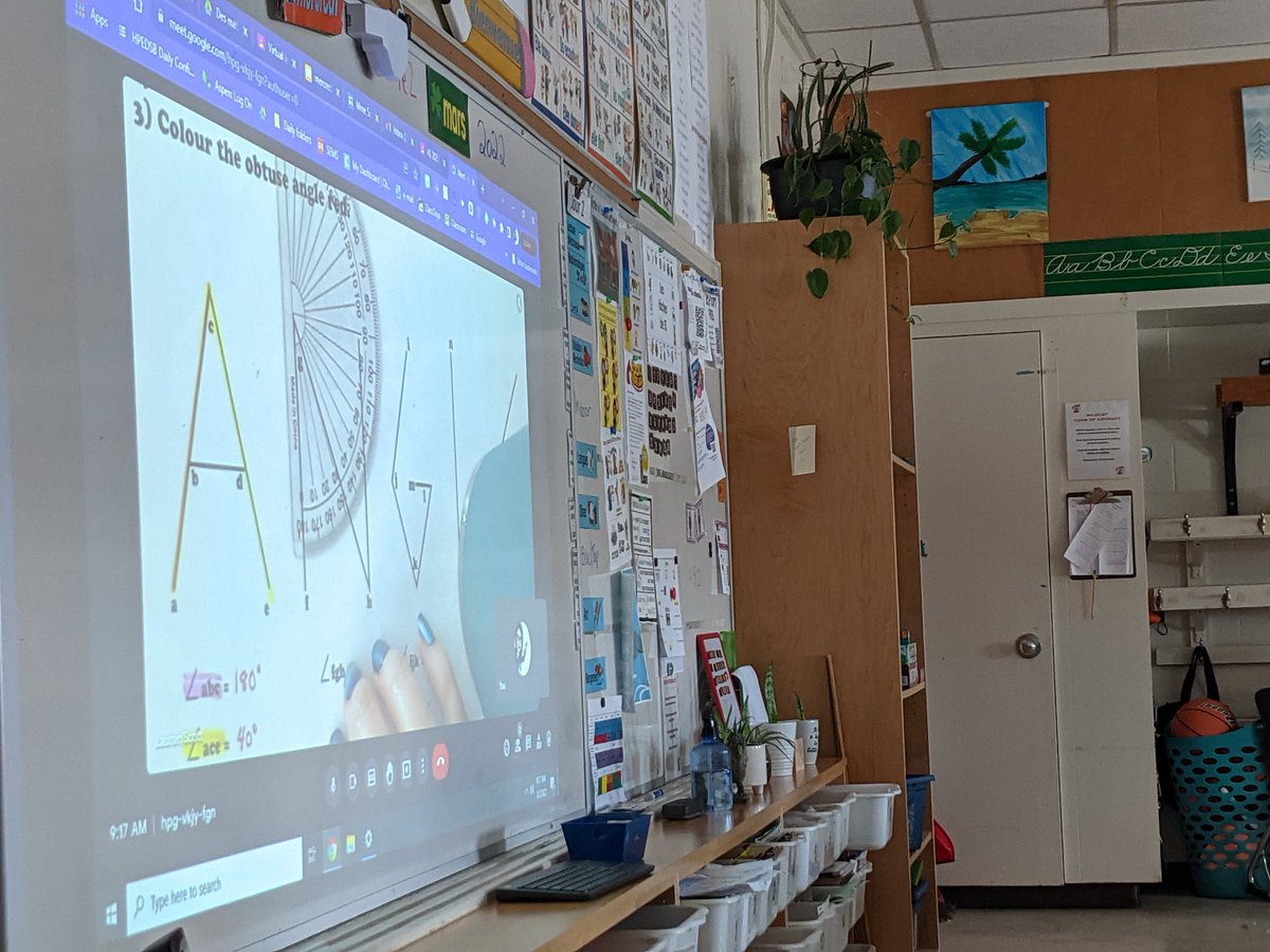 When you don't have an ELMO - you make do with your drink cup and phone. #improvisation #makeitwork