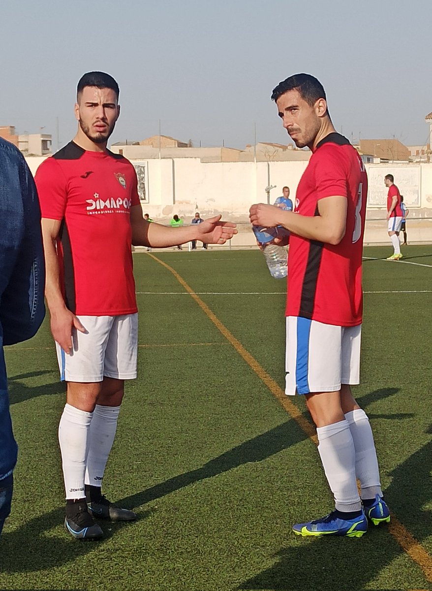 Estamos bien protegidos, verdad? 😎 🔥 <a href="/sergiovm98/">Sergio Villalba</a> <a href="/josemarialvmata/">Jose Álvarez Mata</a> 🔥