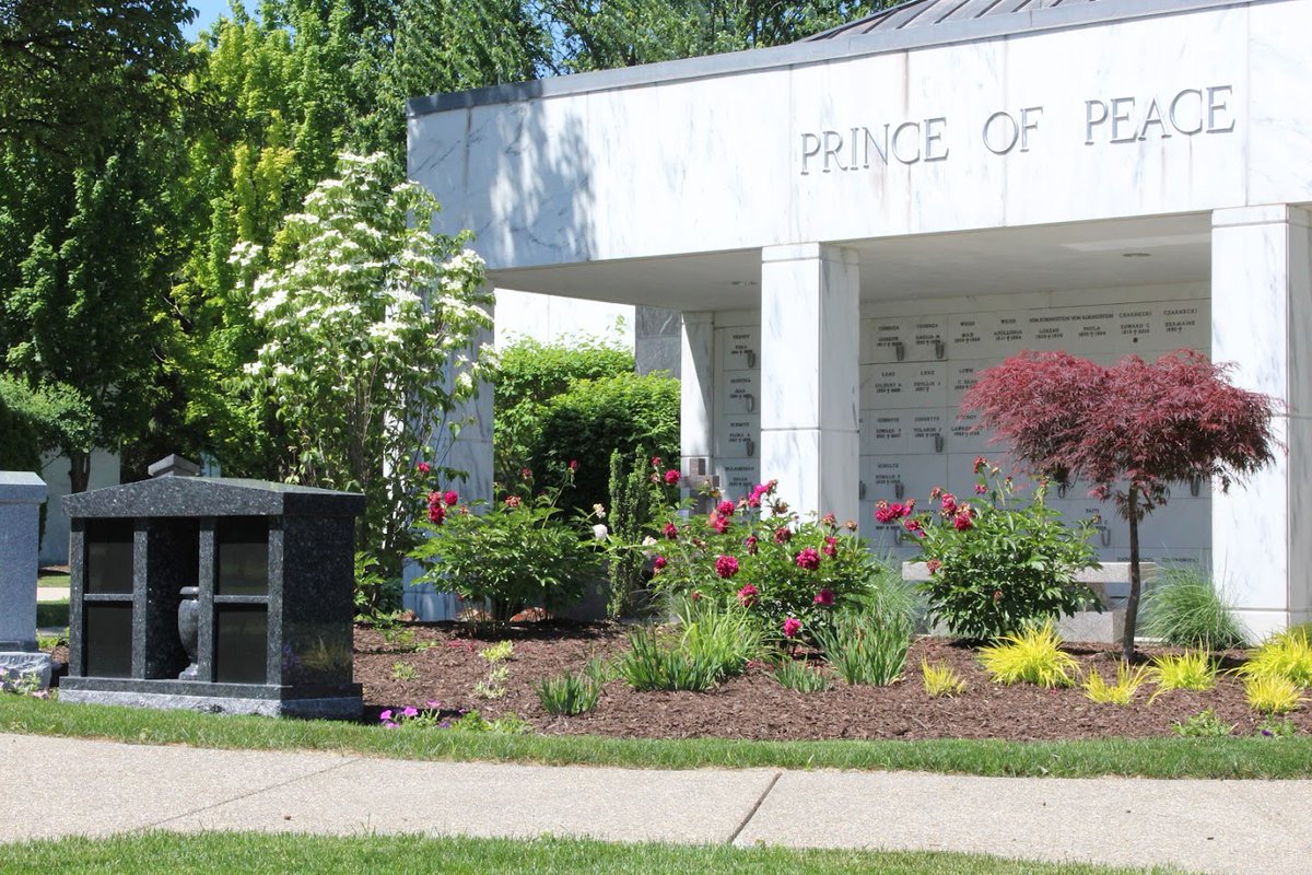 The Mt. Elliott Cemeteries tweet media