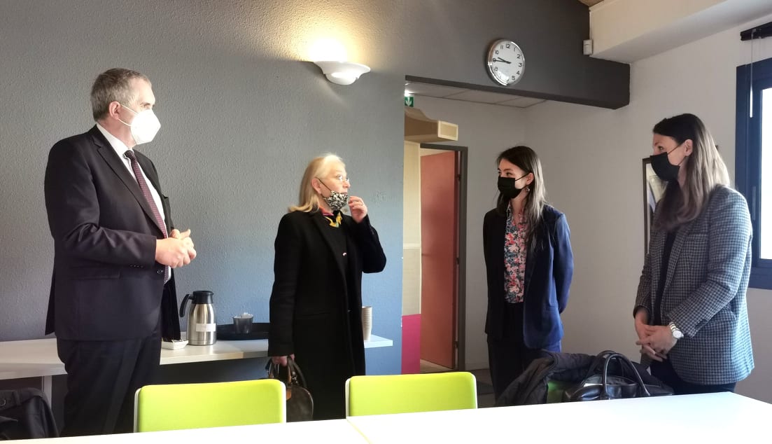 TechnopolArbois's tweet photo. 📣 En direct du Technopôle où nous recevons avec les startup #cleantech Le Ministre du Développement Régional de la Saxe #ThomasSchmidt
Un rendez-vous passionnant organisé par @risingSUD✨
@AMPMetropole https://t.co/P0tybtTVKF