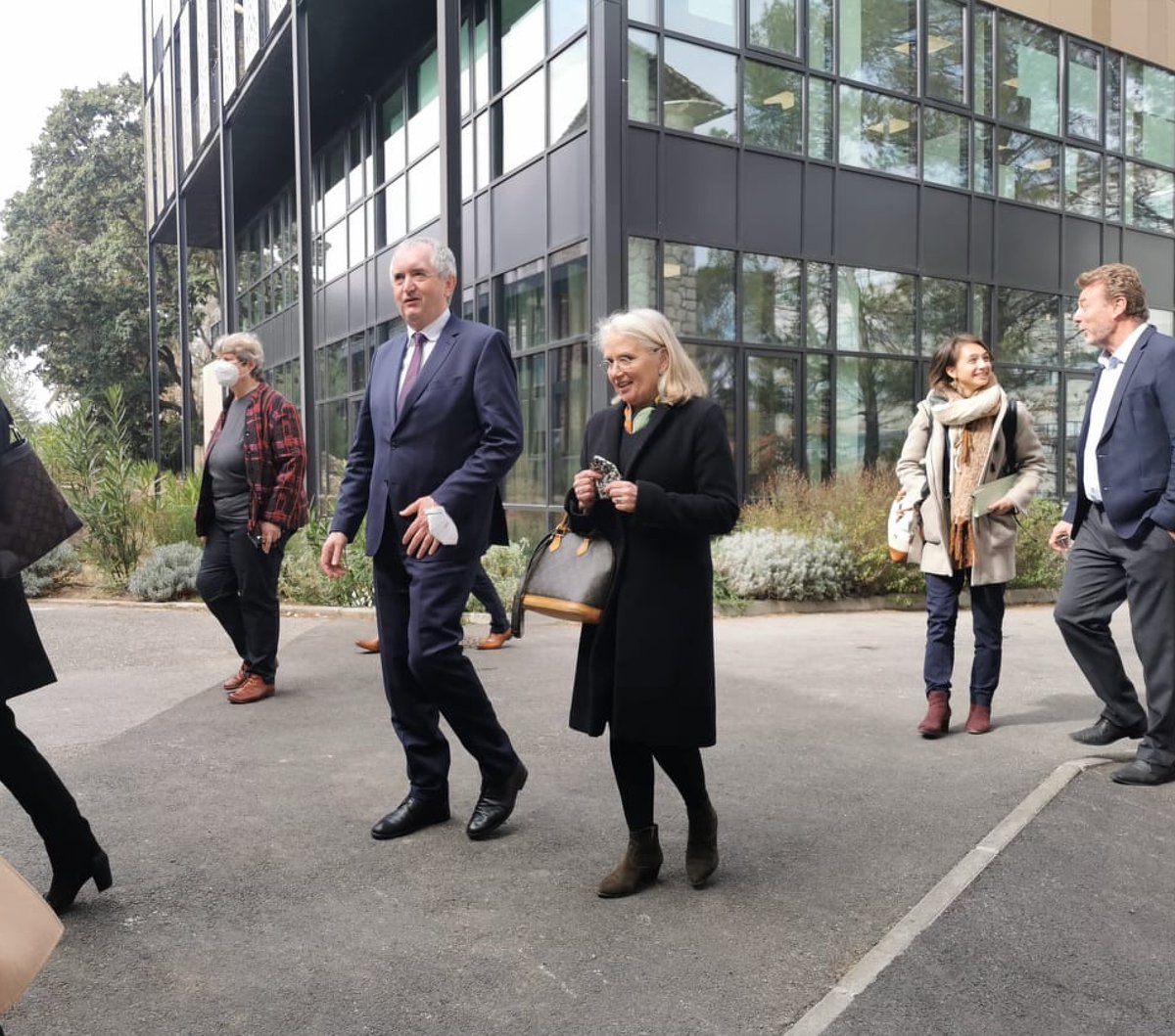 TechnopolArbois's tweet photo. 📣 En direct du Technopôle où nous recevons avec les startup #cleantech Le Ministre du Développement Régional de la Saxe #ThomasSchmidt
Un rendez-vous passionnant organisé par @risingSUD✨
@AMPMetropole https://t.co/P0tybtTVKF