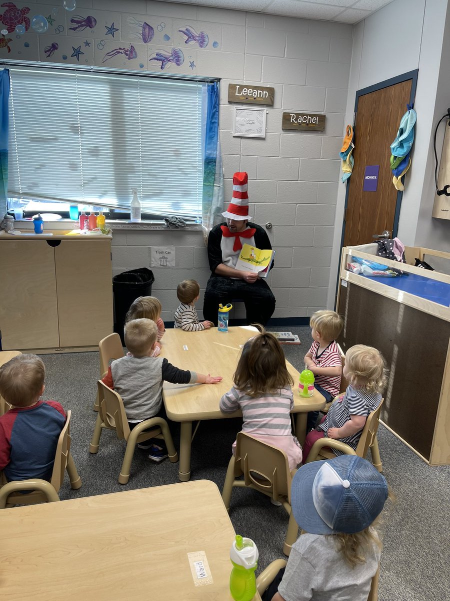 Story time with Cat in the Hat for Dr. Suess’s birthday! Thank you so much <a href="/CoachPullano/">Coach Jason Pullano</a> 🥳