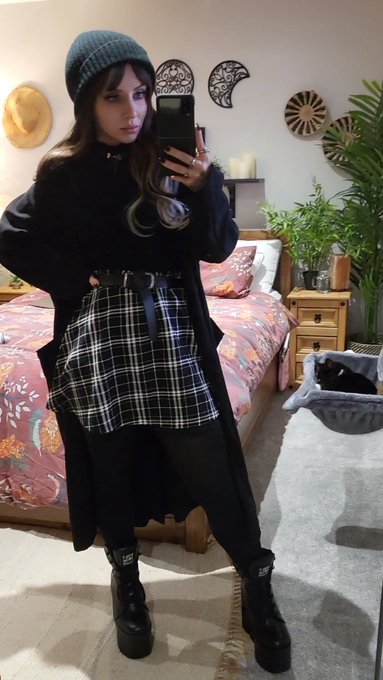 Watch Titch ✨️'s leaked NSFW photo on TwXstars